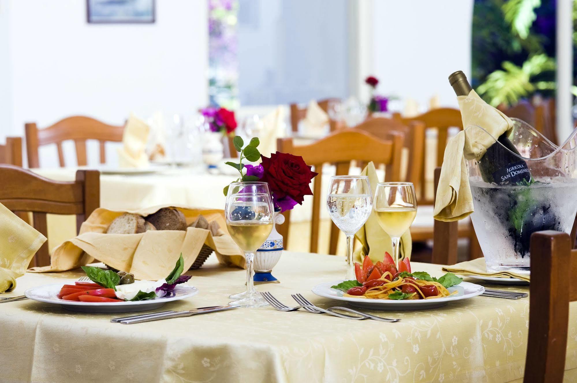 Villa Angela Hotel & Spa Forio di Ischia Kültér fotó